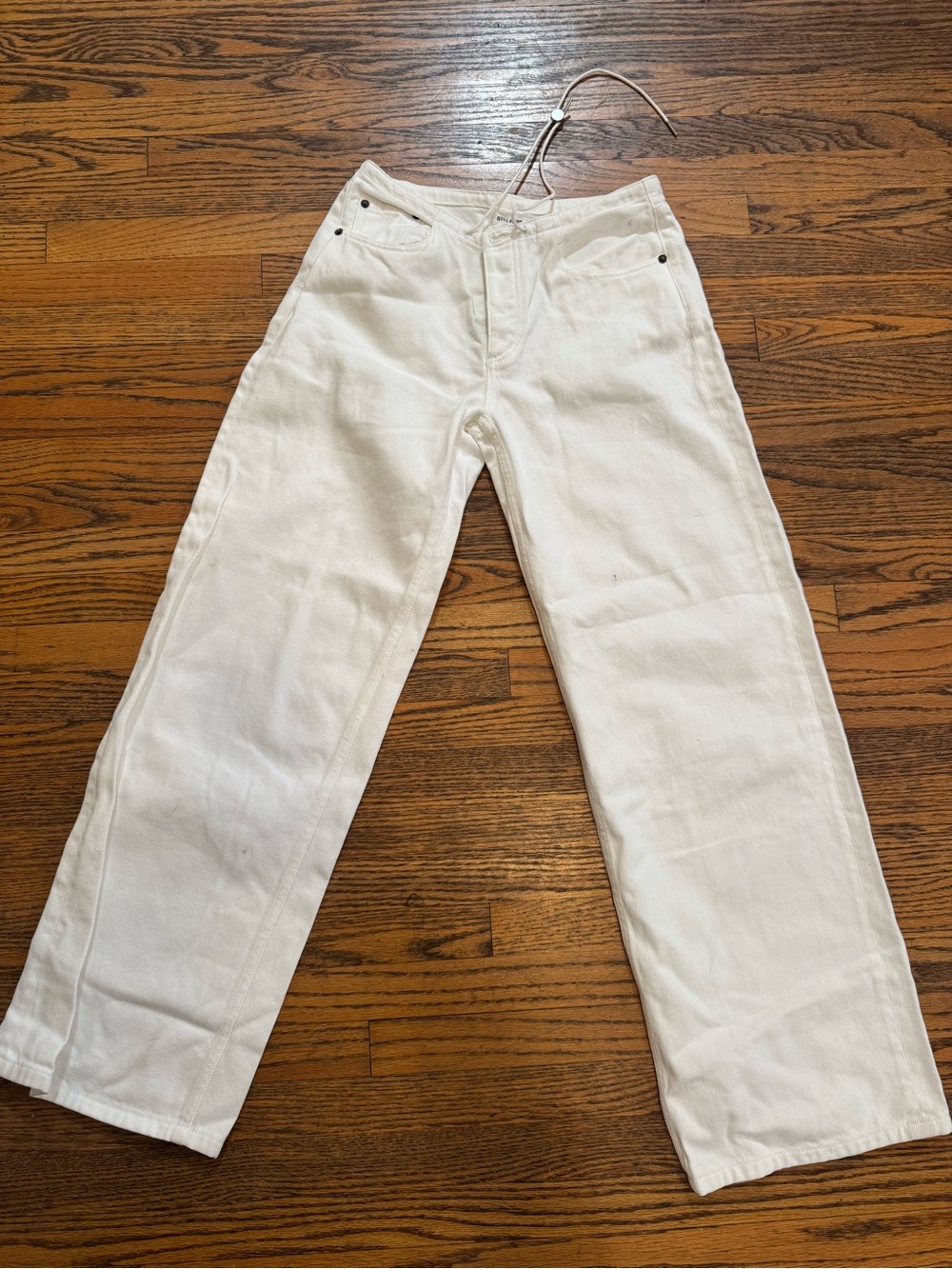 Still Here Womens White Straight-Leg Jeans Size Medium! Brand New! Never worn